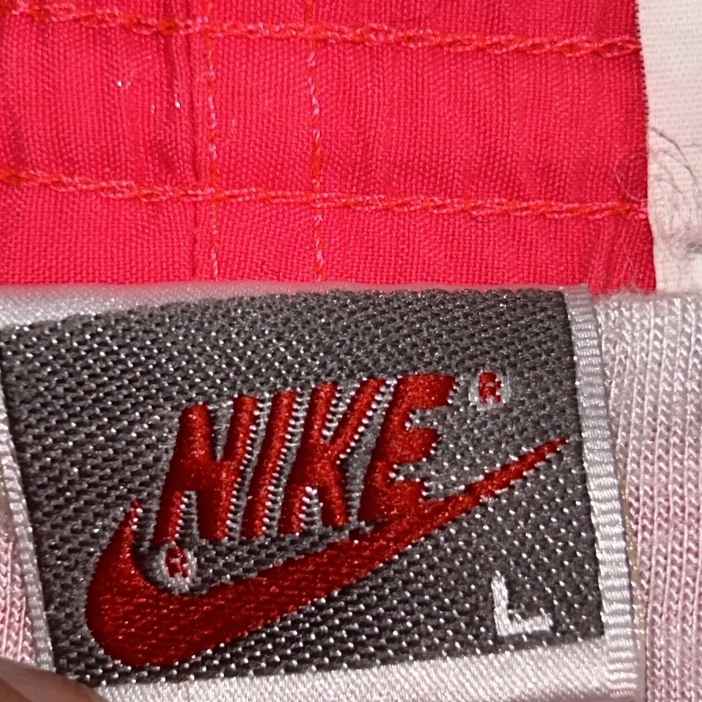 VINTAGE NIKE SHORTS 90S SZ Large RUNNING NYLON SPRINTER Pink‎ Lined Pockets 4"